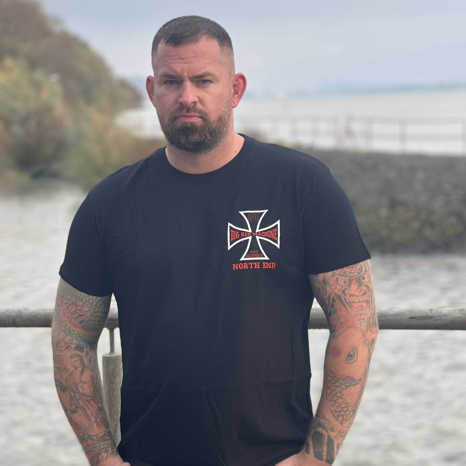 T-Shirt "CROSS 81"